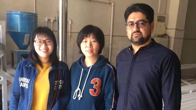 卡拉奇工厂飞鸽挤出机正在运行 卡拉奇工厂飞鸽挤出机正在运行