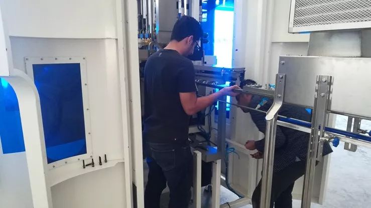 【美国站】飞鸽工程师两个月服务四家客户，好评率100%